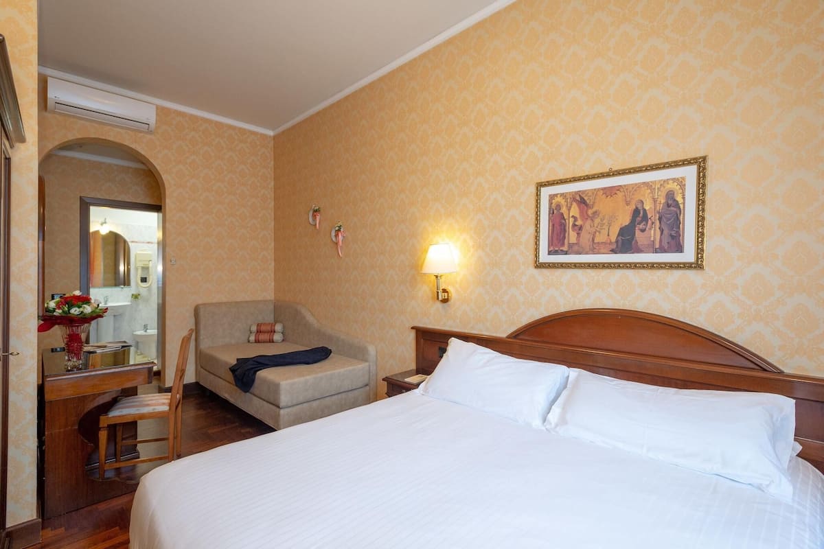 1 bedroom, minibar, in-room safe, desk