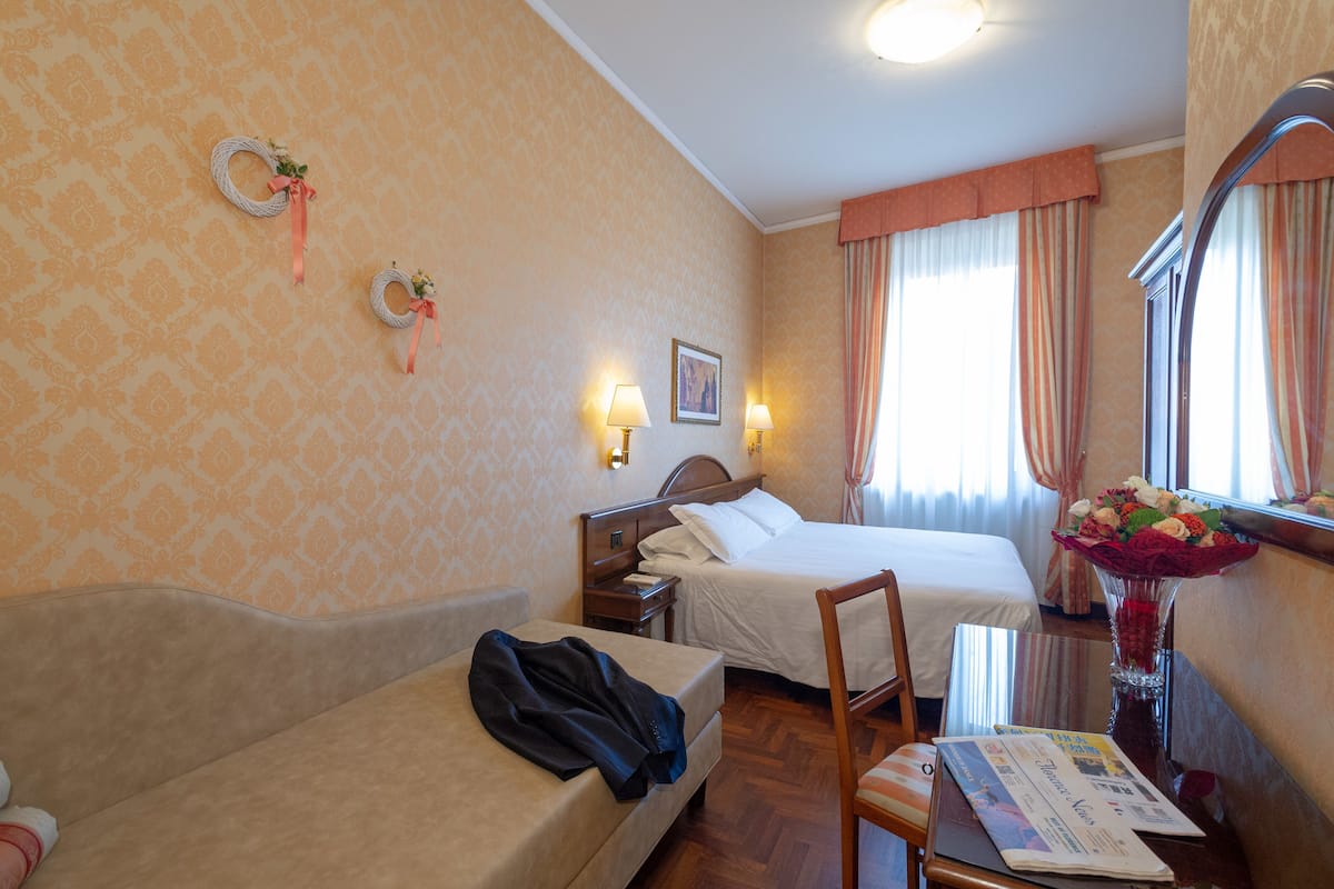 1 bedroom, minibar, in-room safe, desk