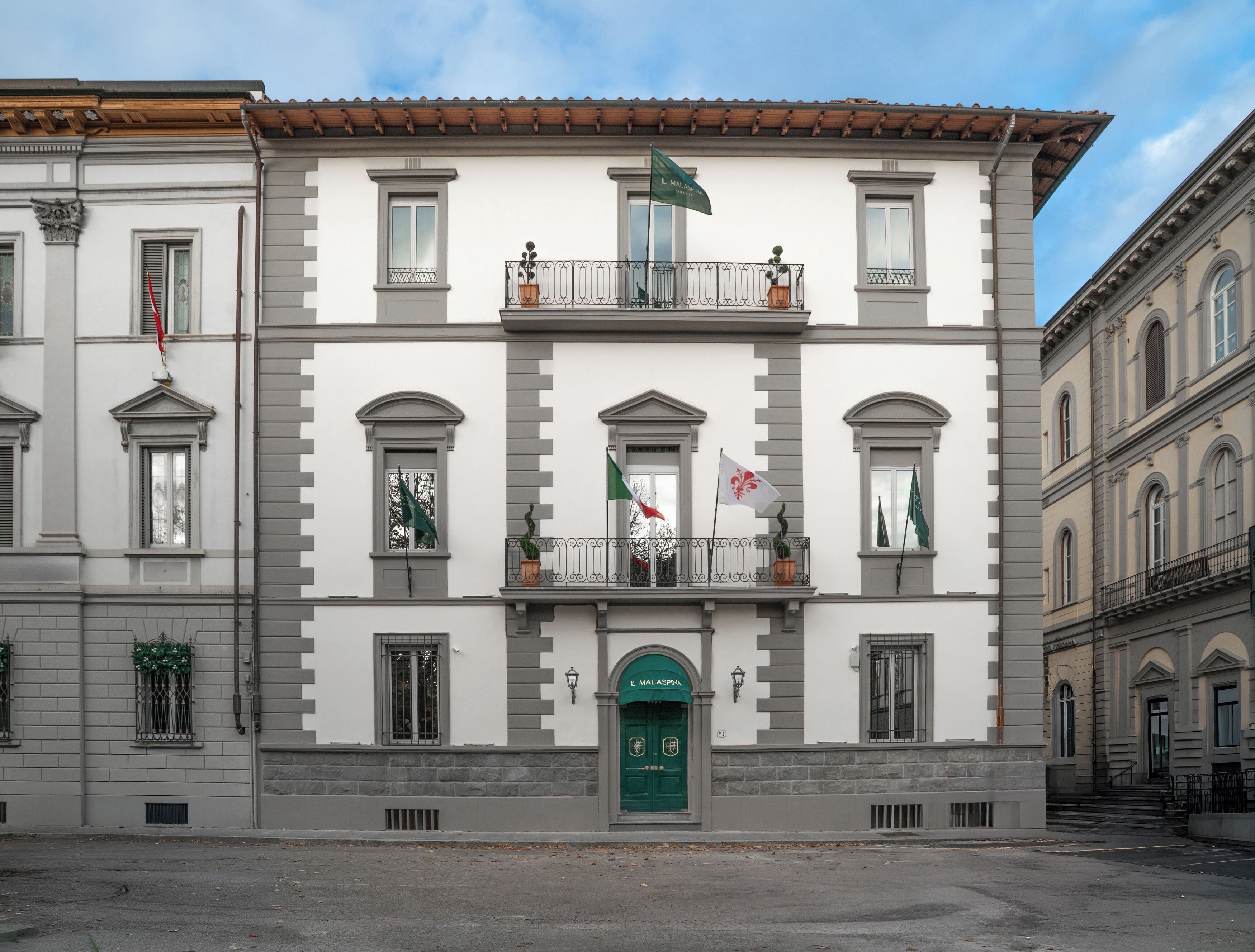 Fassade der Unterkunft – Abend/Nacht