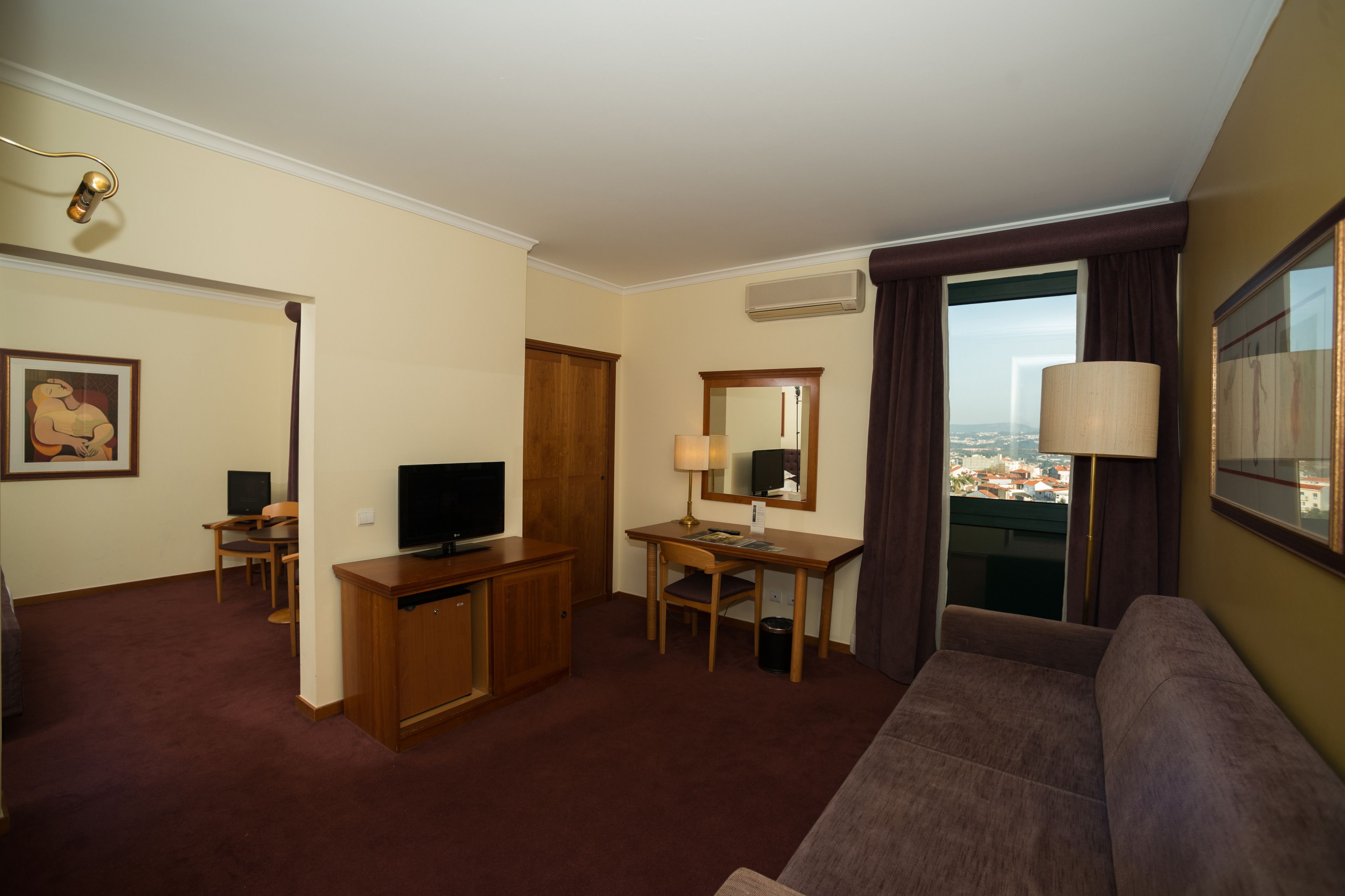 1 bedroom, minibar, desk, blackout curtains