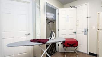 Schrank