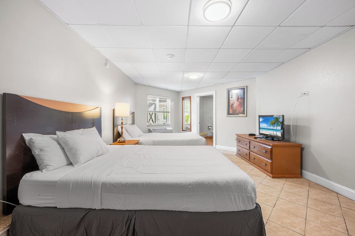 In-room safe, iron/ironing board, free WiFi, bed sheets