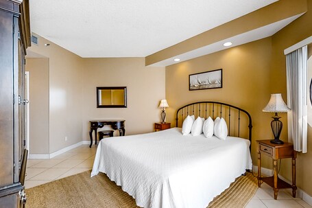 Surfside Resort - Image 63