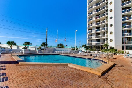 Surfside Resort - Image 45