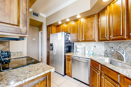 Surfside Resort - Image 27