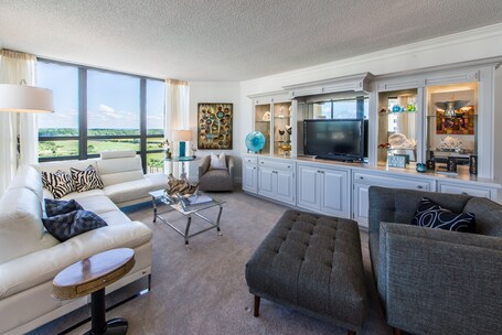 Surfside Resort - Image 18