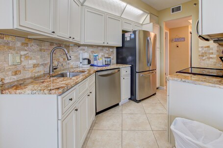 Surfside Resort - Image 25