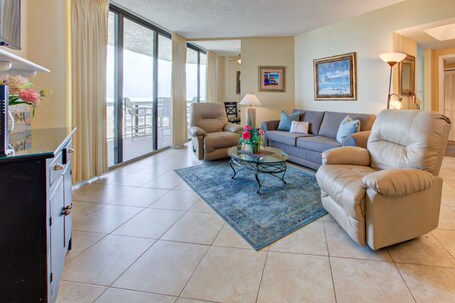 Surfside Resort - Image 42