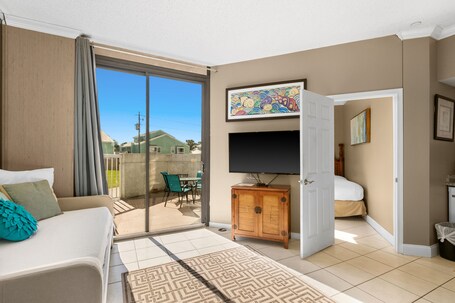 Surfside Resort - Image 40