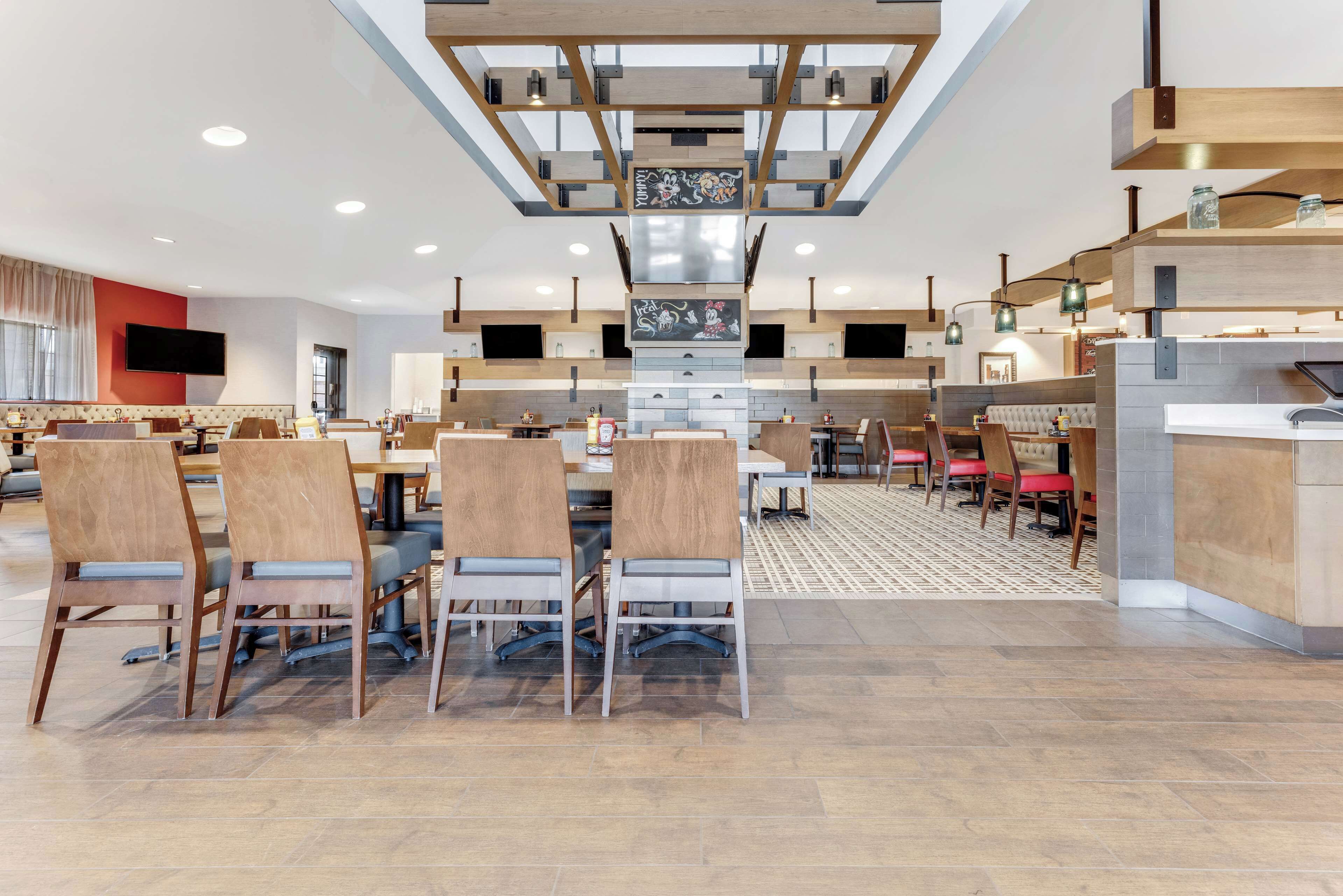 Daily full breakfast for a fee