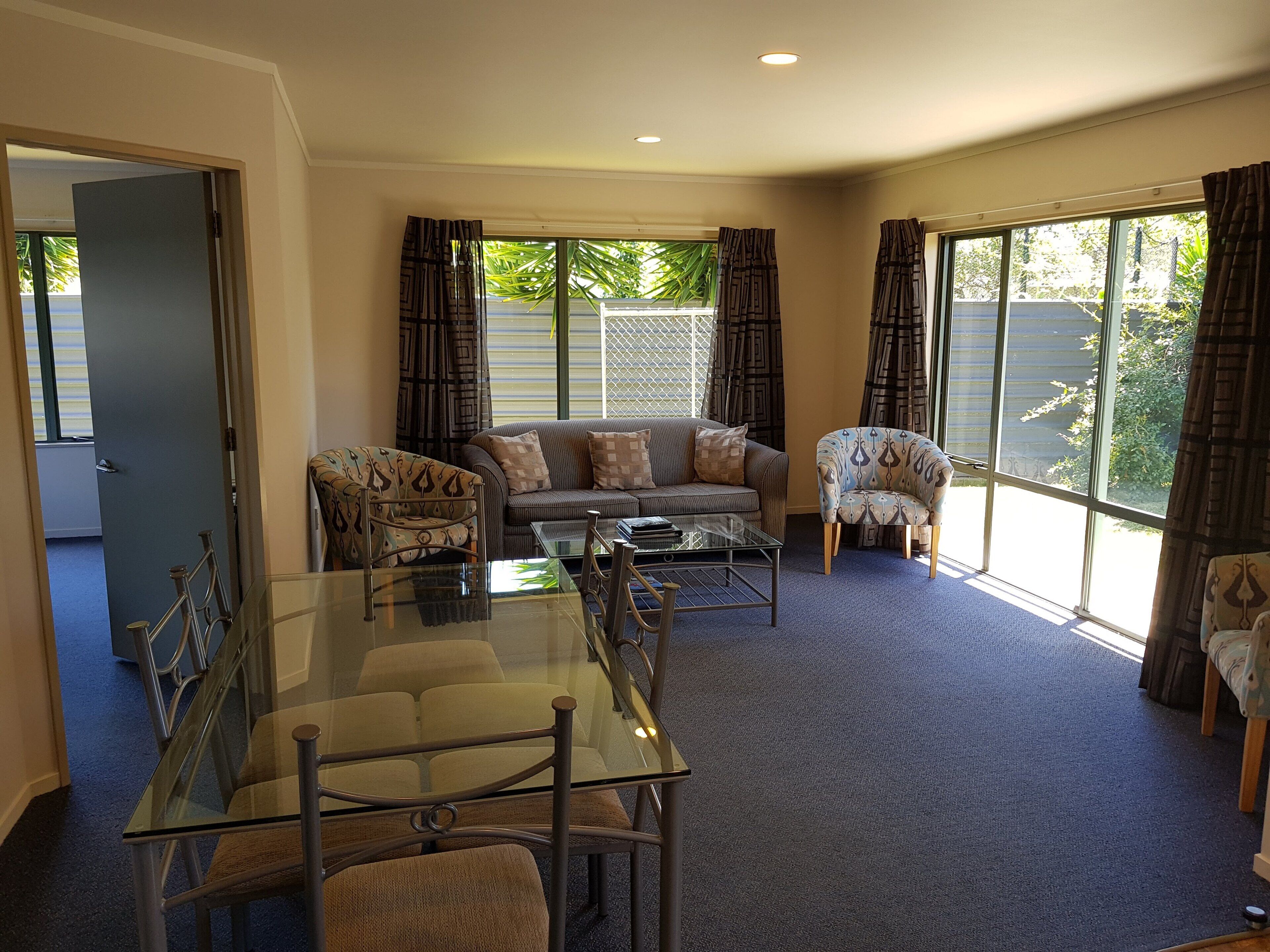 Suite – superior, 2 soverom, massasjebadekar | Strykejern/-brett, wi-fi (inkludert) og sengetøy