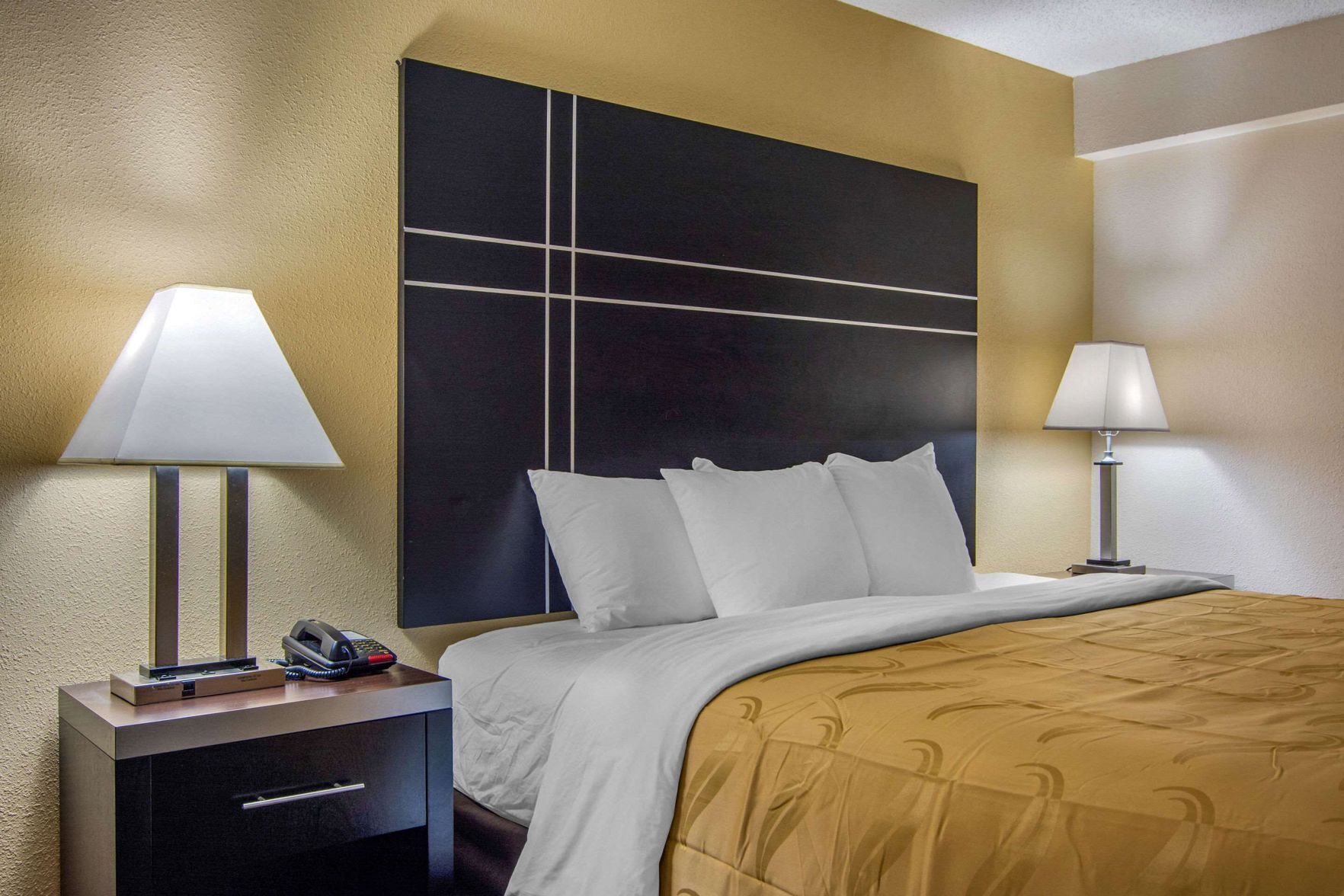 1 habitación, ropa de cama de alta calidad y camas con pillow-top 