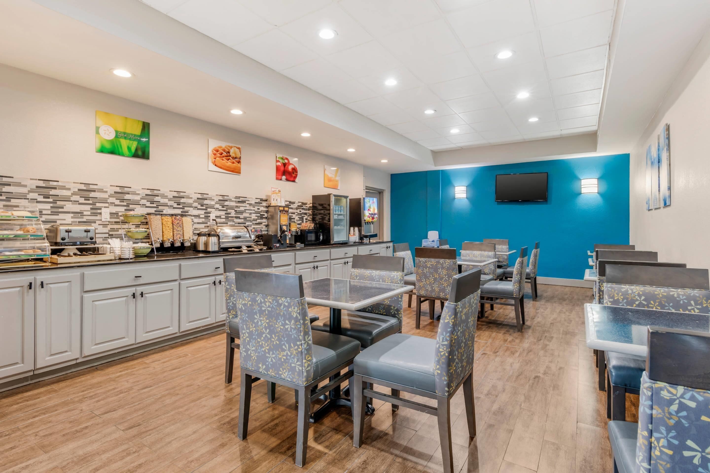 Free buffet breakfast