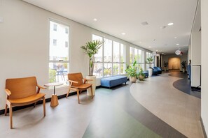 TV 32 polegadas com canais a cabo