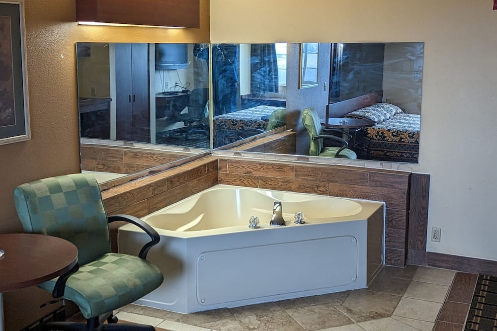 St Clair Inn and Suites