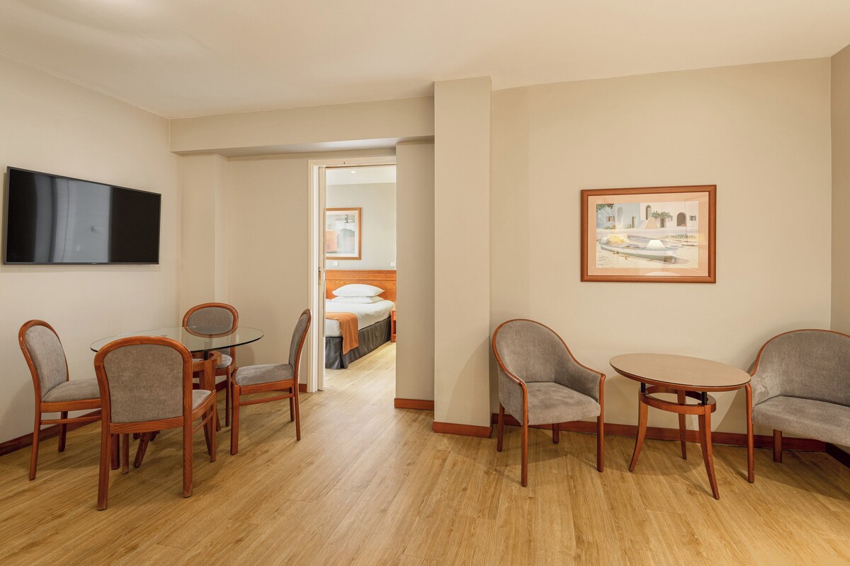 Suite, 2 Bedrooms (2 Single Beds) | Minibar, in-room safe, desk, laptop workspace