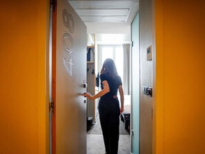 Superior Room, 1 Double Bed with Sofa bed (1 place) | Premium bedding, pillow-top beds, desk, laptop workspace - Hotel ibis Bordeaux Centre Gare Saint Jean Euratlantique (Bordeaux)