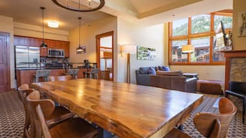 Essbereich im Zimmer