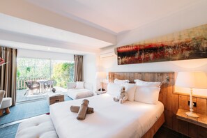 Superior Double Room | Premium bedding, pillowtop beds, minibar, in-room safe