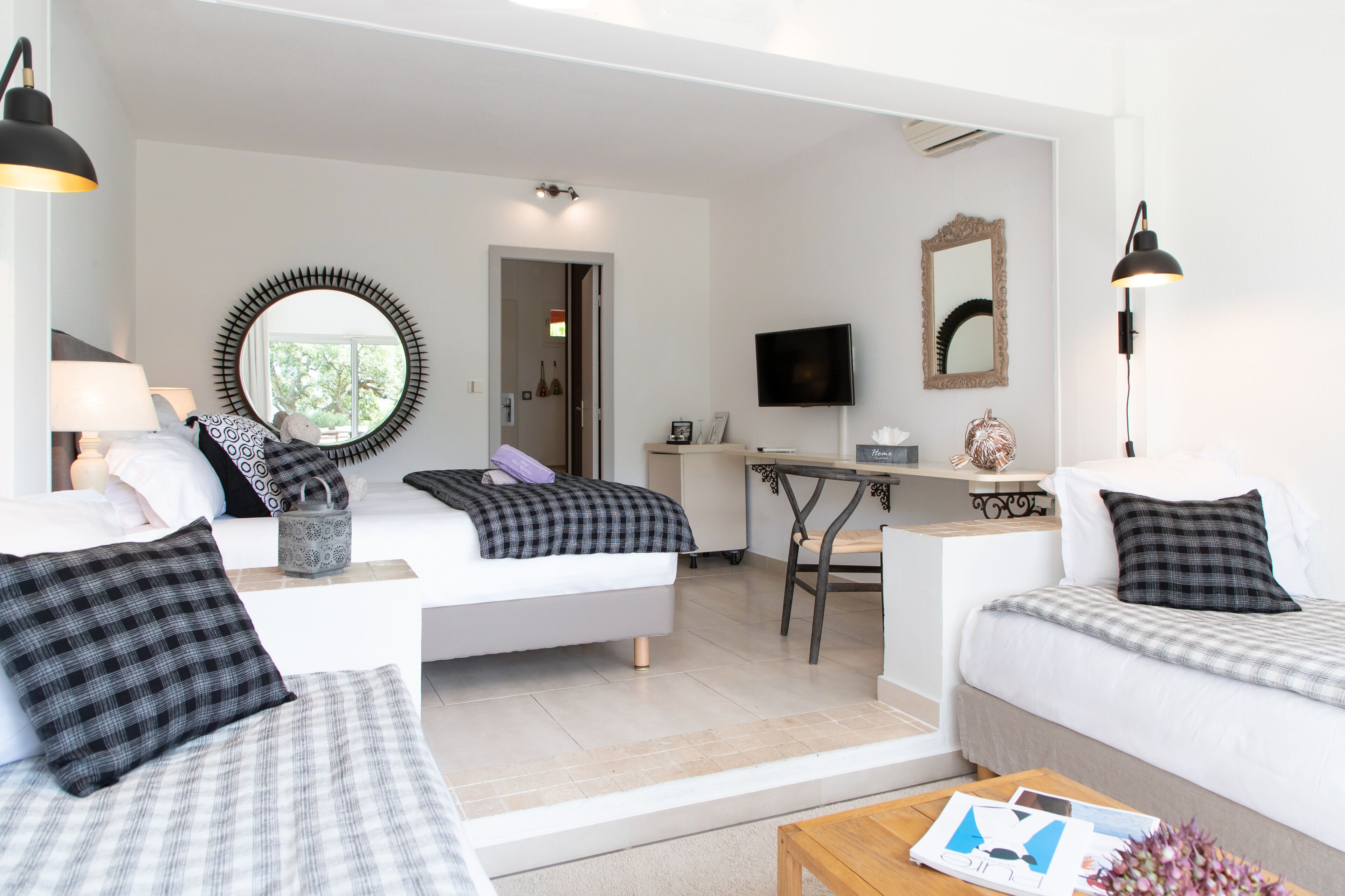 quadruple room | 1 bedroom, premium bedding, pillow-top beds, minibar