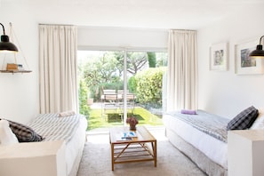 Quadruple Room | Premium bedding, pillow-top beds, minibar, in-room safe