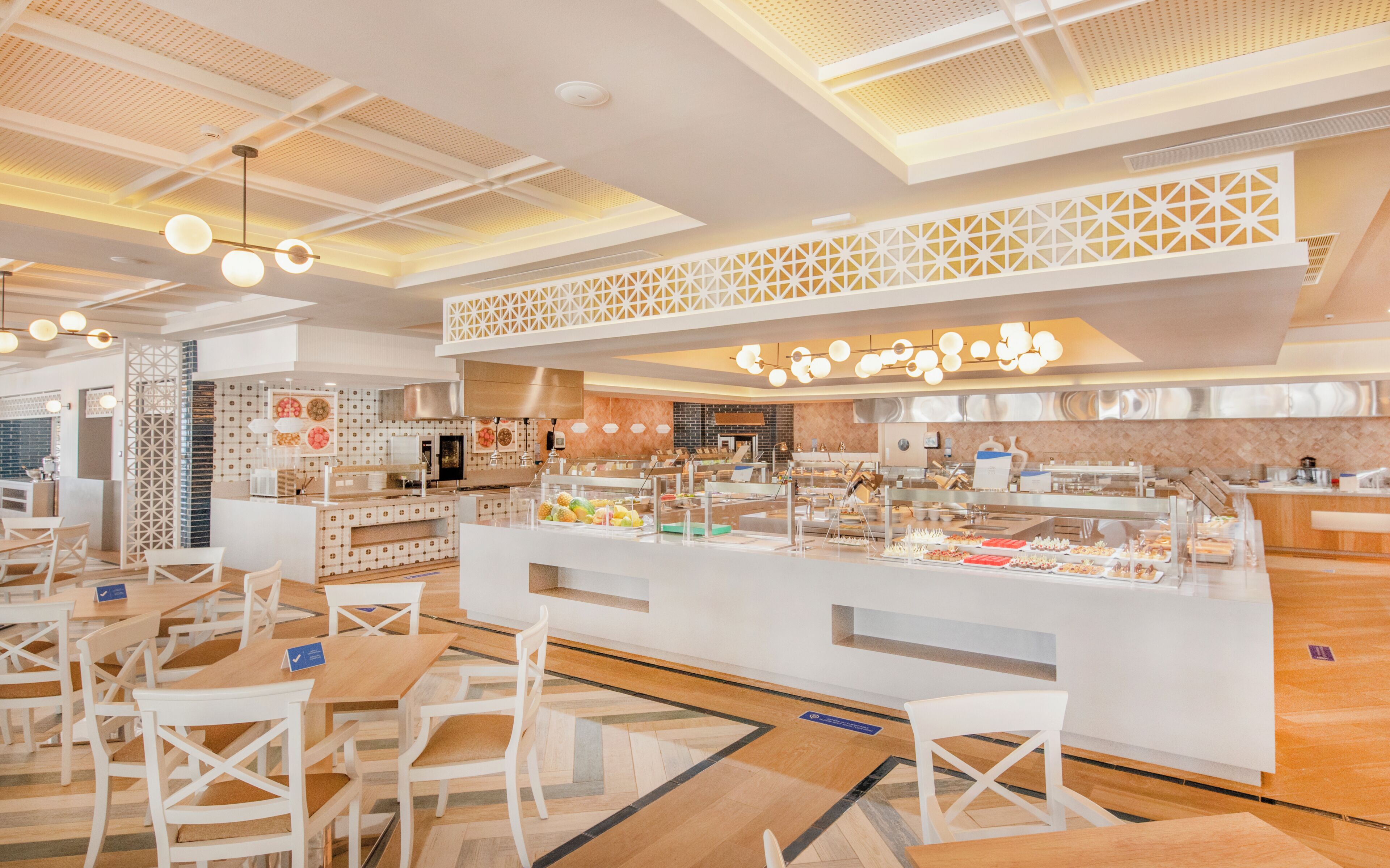 Desayuno buffet incluido todos los días