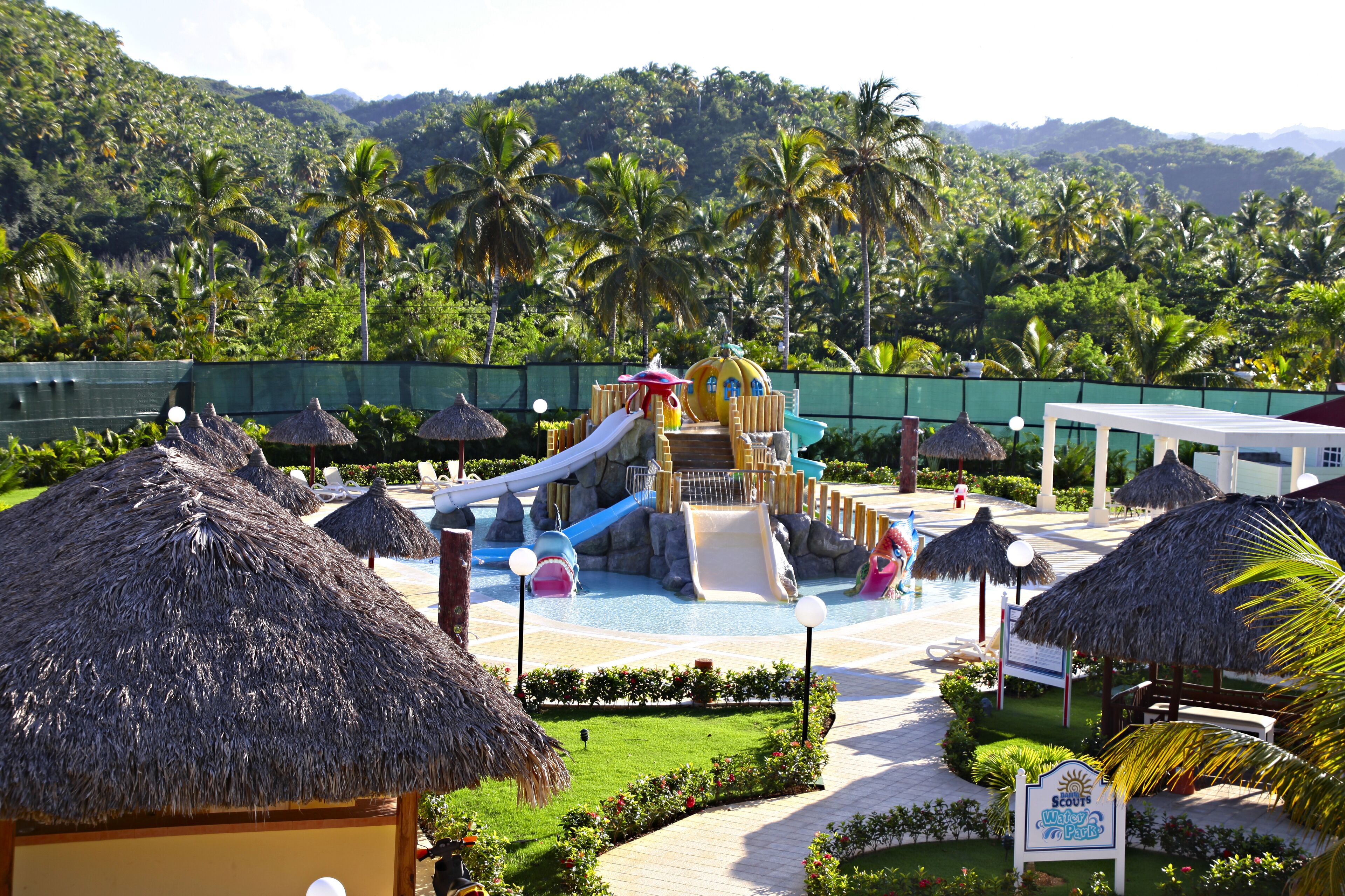 Children’s play area – outdoor