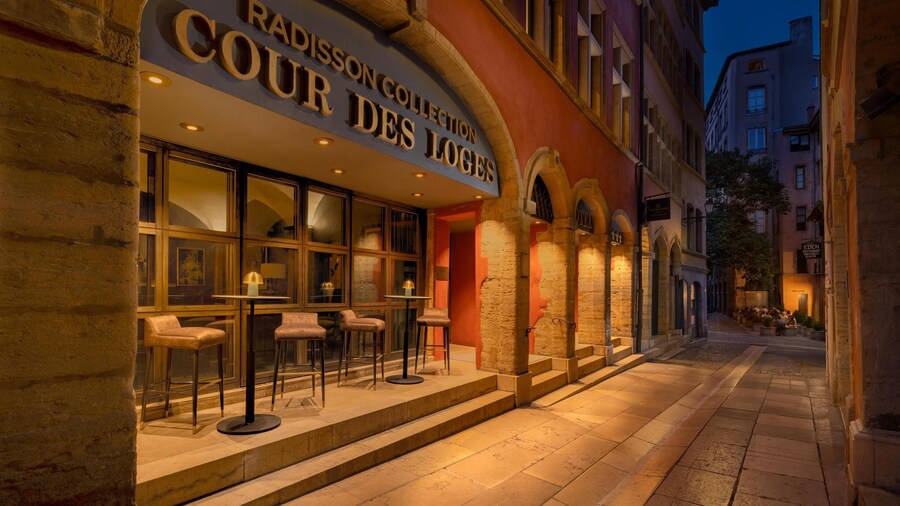 Cour des Loges Lyon, A Radisson Collection Hotel