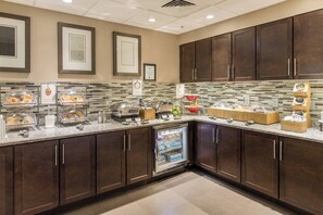 Free daily buffet breakfast