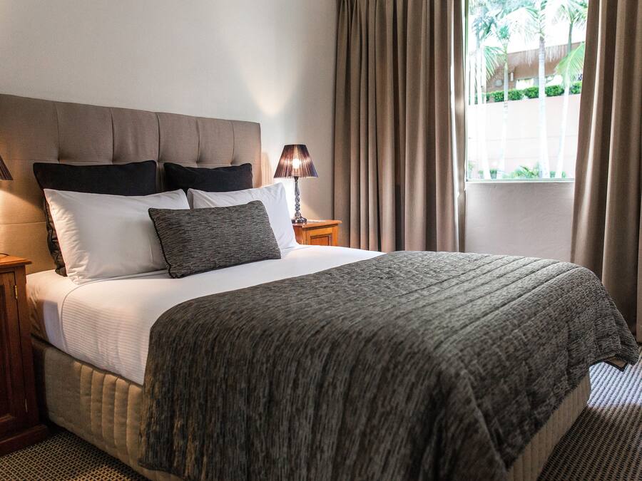 Minibar, iron/ironing board, WiFi (free), alarm clocks