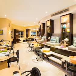 Couples treatment rooms, sauna, hot tub, steam room, hot springs