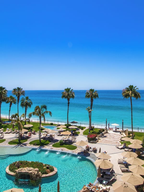 2 outdoor pools, pool umbrellas, sun loungers