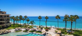 Villa La Estancia Beach Resort & Spa