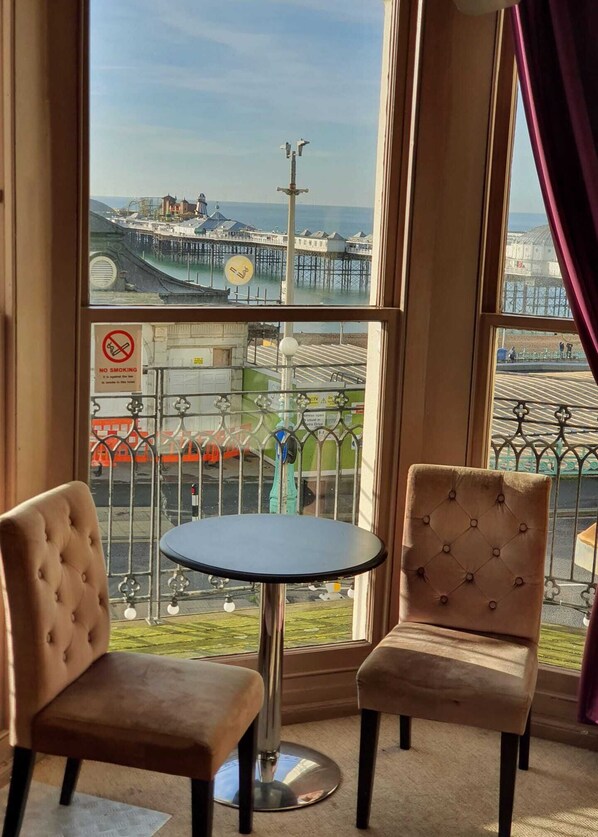 Panoramic Room | Desk, iron/ironing board, free WiFi, bed sheets