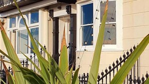 Exterior - New Madeira (Brighton)
