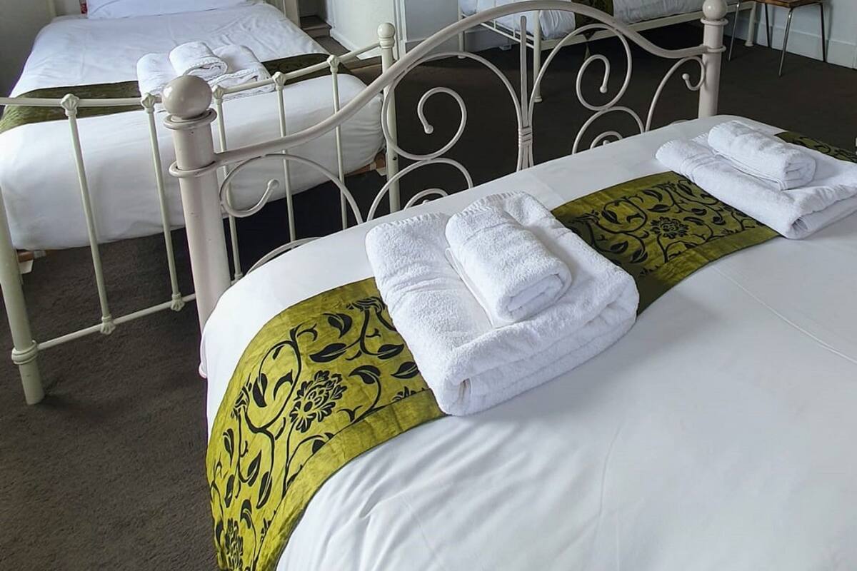 1 bedroom, desk, iron/ironing board, free WiFi