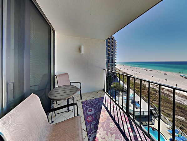 콘도, 침대(여러 개), 발코니, 바다 전망 (T2 509 - No Pets) | 숙박 시설 구내