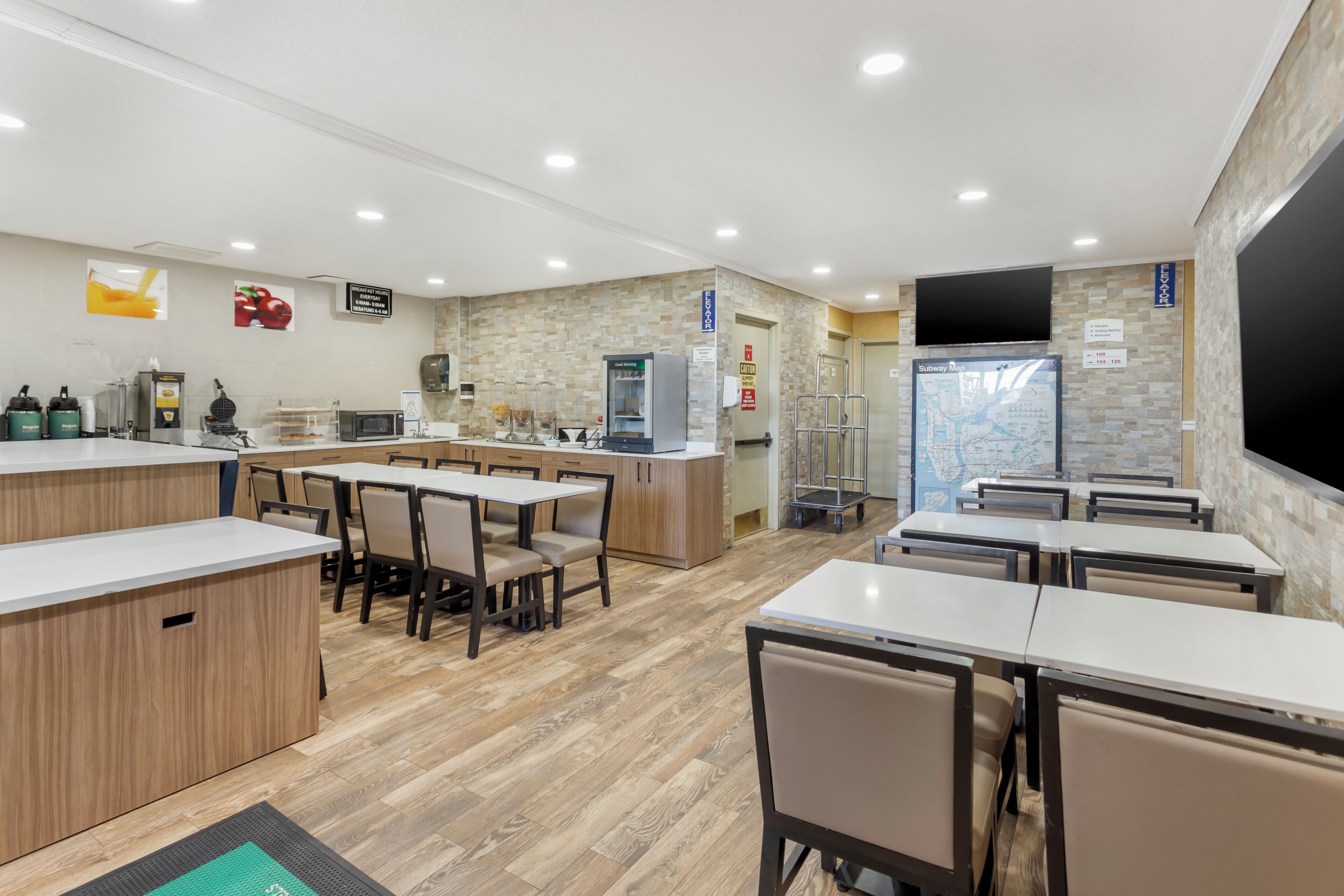 Free daily continental breakfast 