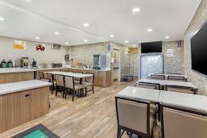 Petit déjeuner continental compris tous les jours