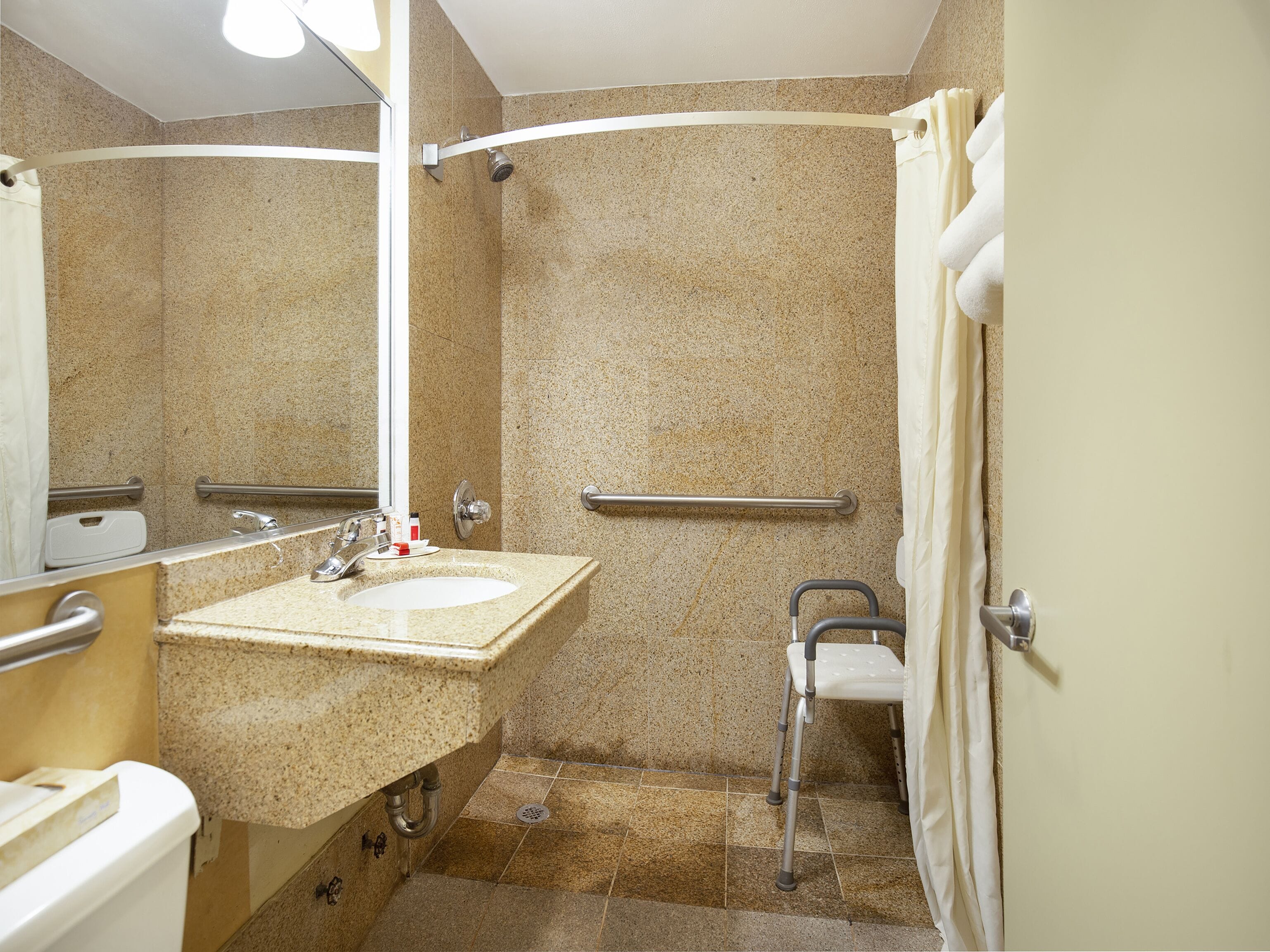 Photo - Quality Inn JFK Airport Rockaway Blvd