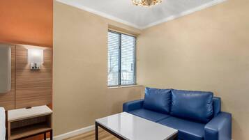 Desk, soundproofing, iron/ironing board, free WiFi
