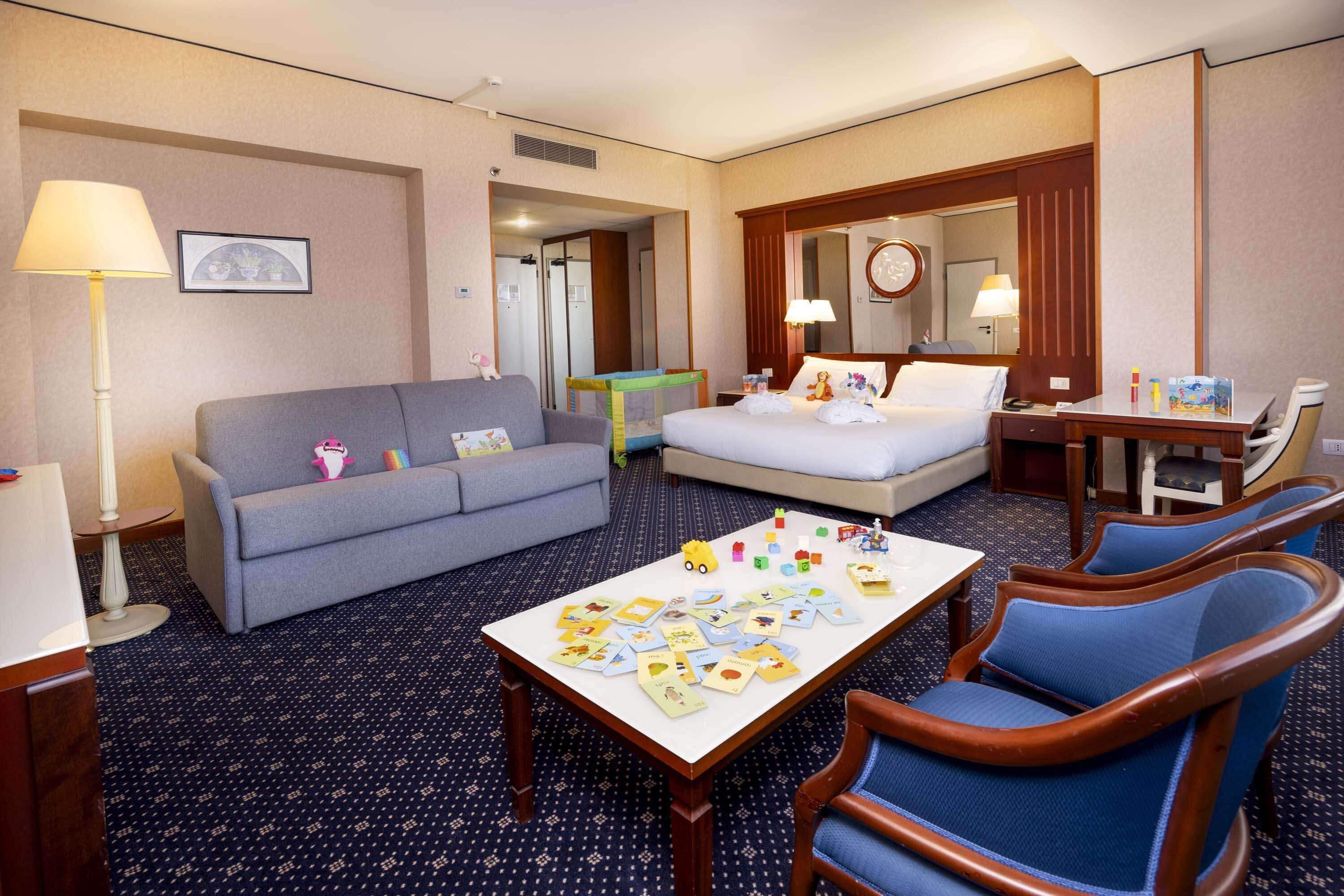 family room, 1 king bed (sofabed is a double bed) | 1 bedroom, down duvets, in-room safe, desk