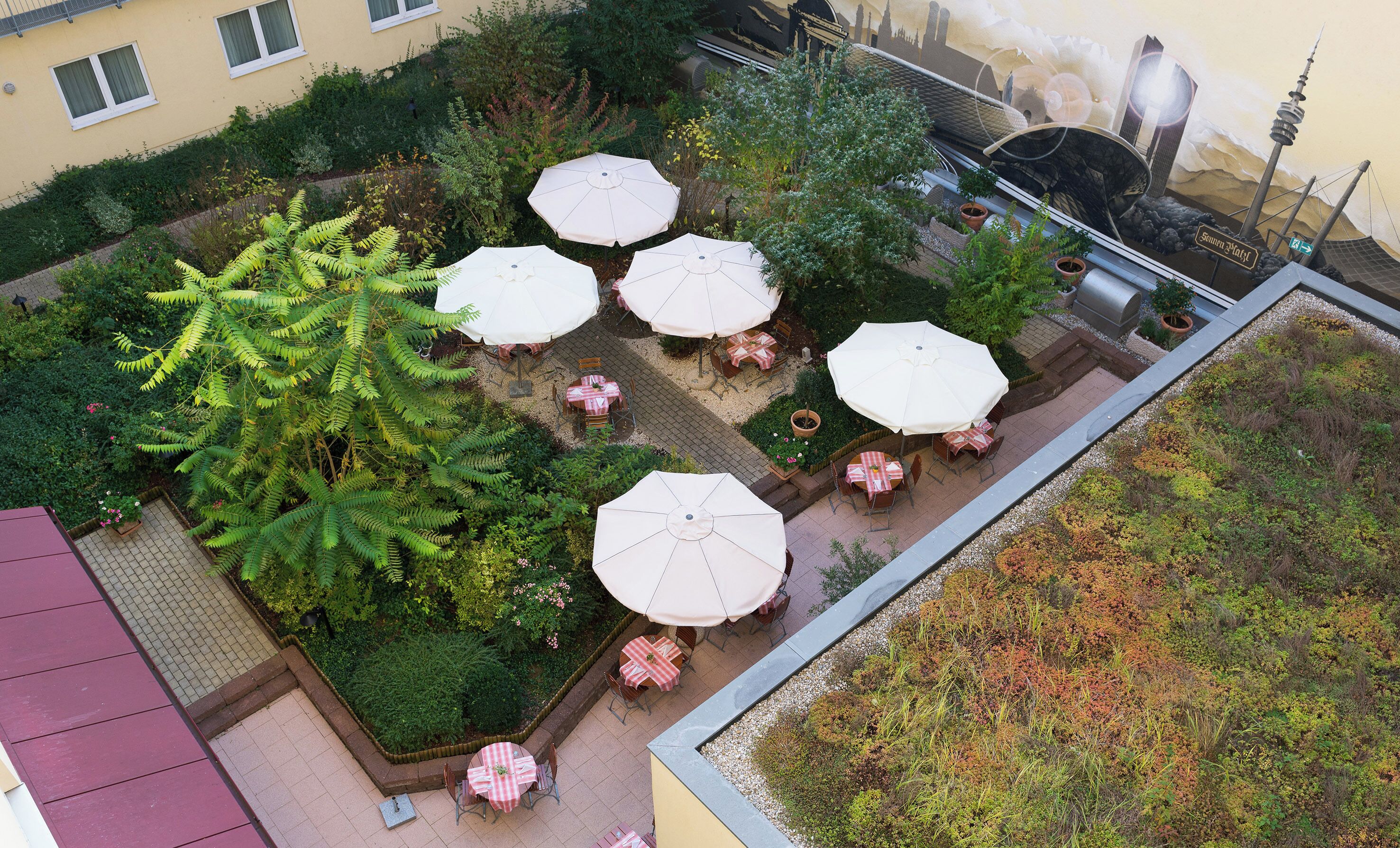 Superior-Zimmer, Blick auf den Innenhof | Hochwertige Bettwaren, Zimmersafe, Schreibtisch, Verdunkelungsvorhänge