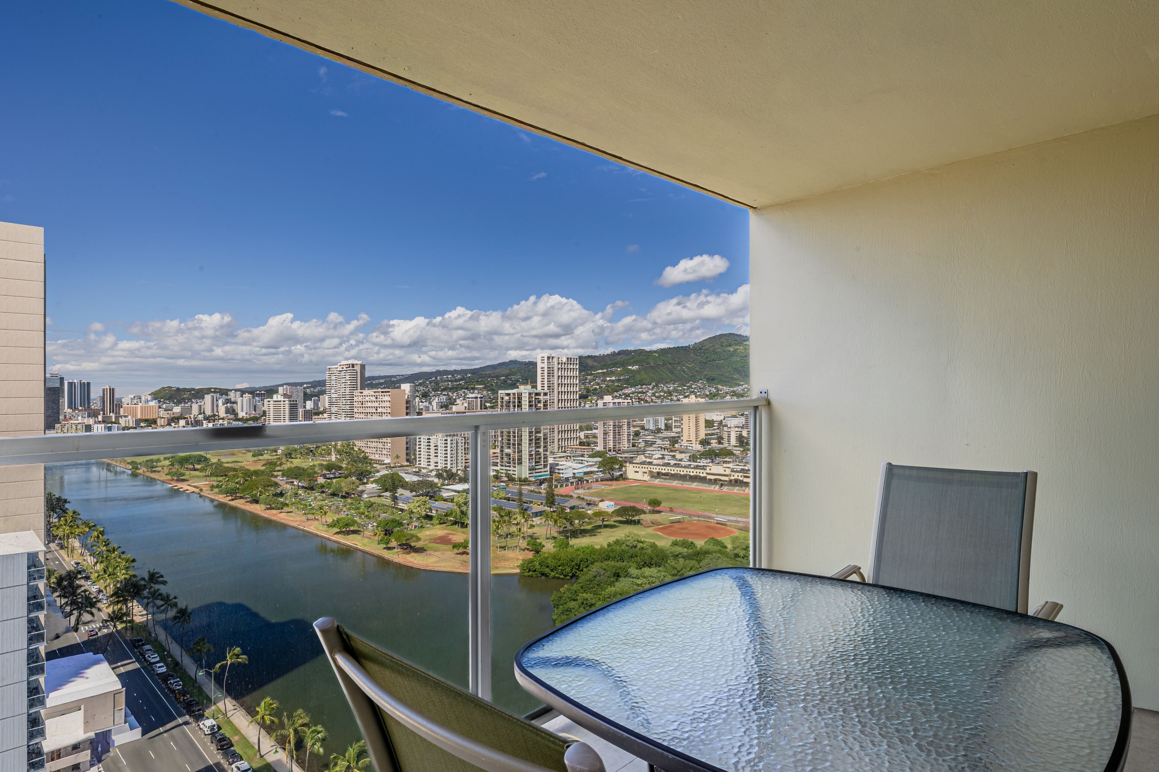 One Bedroom Suite City View | Pemandangan bandar