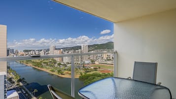 One Bedroom Suite City View | Pemandangan bandar