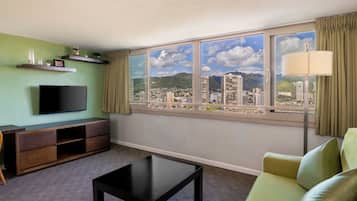 Suite Supérieure, 1 trÚs grand lit (One Bedroom Suite City View) | Coin séjour