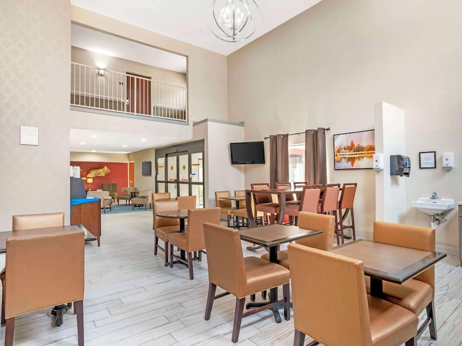 Free daily full breakfast