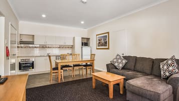 Microwave, coffee/tea maker, electric kettle, toaster