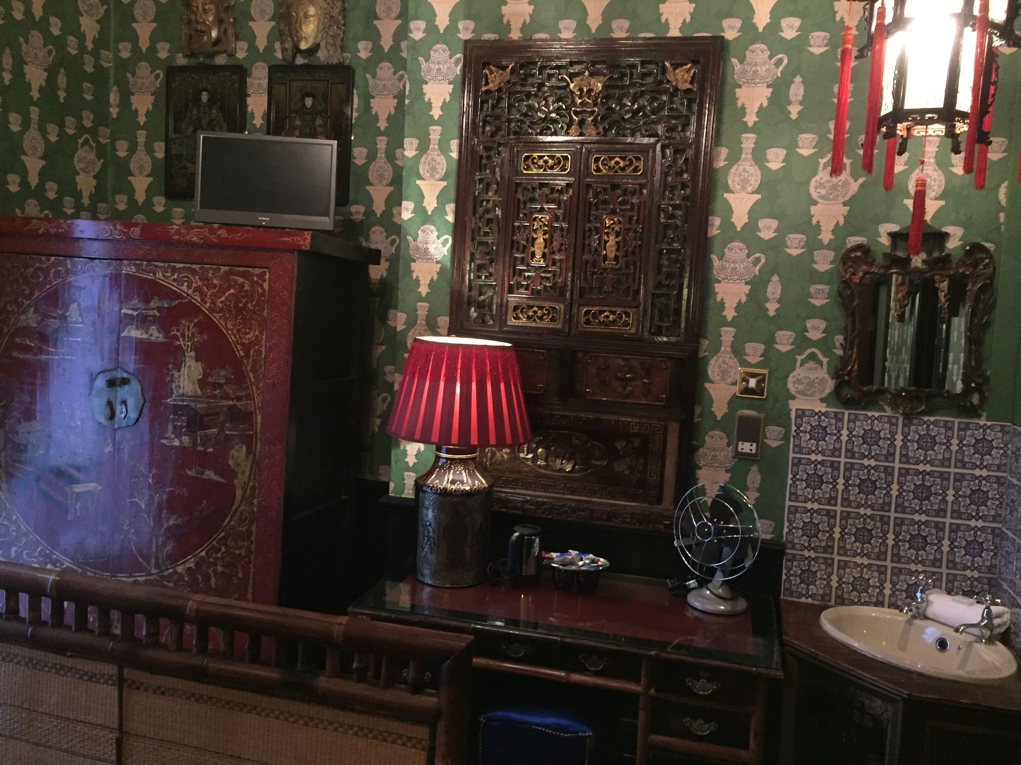 Photo - Pavilion Hotel