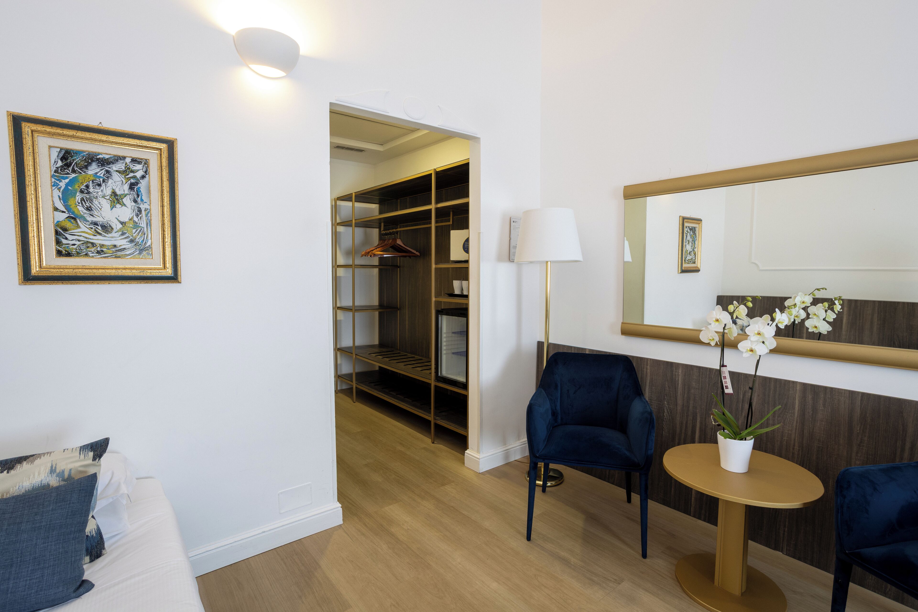 studio suite, balcony, garden view | down duvets, in-room safe, desk, laptop workspace